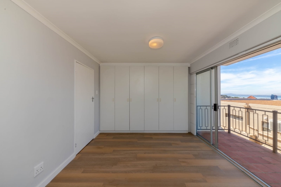 2 Bedroom Property for Sale in Gardens Western Cape